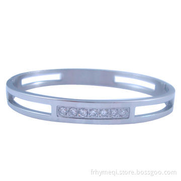 Narrow bangle with rhinestone